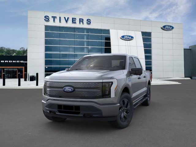 2024 Ford F-150 Lightning XLT 3