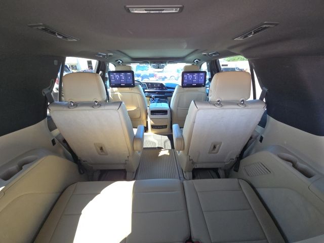 2021 Cadillac Escalade Premium Luxury:45327B1