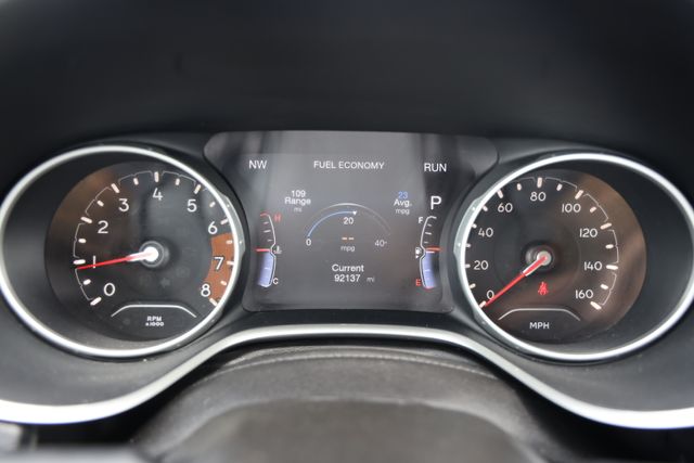 2018 Jeep Compass Latitude White at River Oaks CDJR