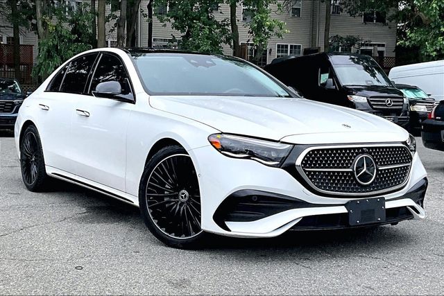 MANUFAKTUR Moonlight White Metallic 2024 Mercedes-Benz E-Class Sedan All-Wheel Drive 9-Speed Automatic