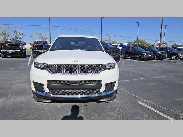 2026 Jeep Grand Cherokee L Laredo 4x2