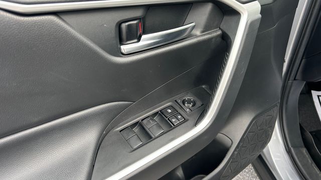 Used 2021 Toyota RAV4 SUV