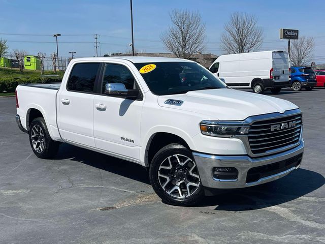 2025 RAM 1500 Laramie Crew Cab 4WD