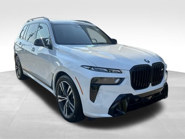 2025 BMW X7 M60i 3