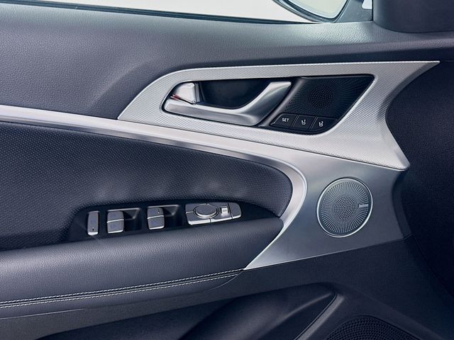 Thumbnail: 2026 Genesis G70 - 18