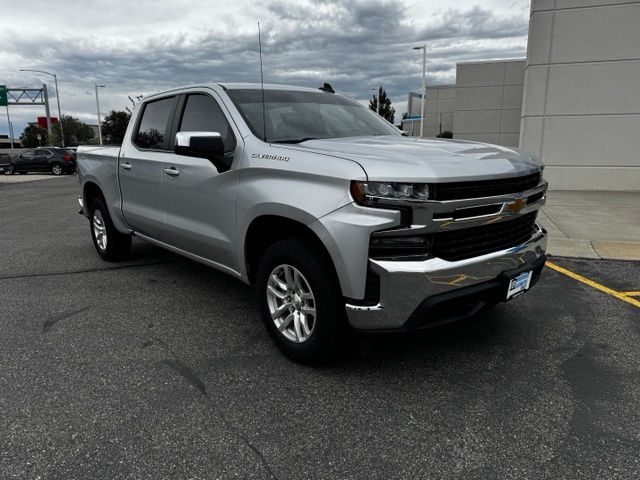 Silver Ice Metallic 2021 Chevrolet Silverado 1500 LT Crew Cab 4WD Pickup Truck Four-Wheel Drive 8-Speed Automatic