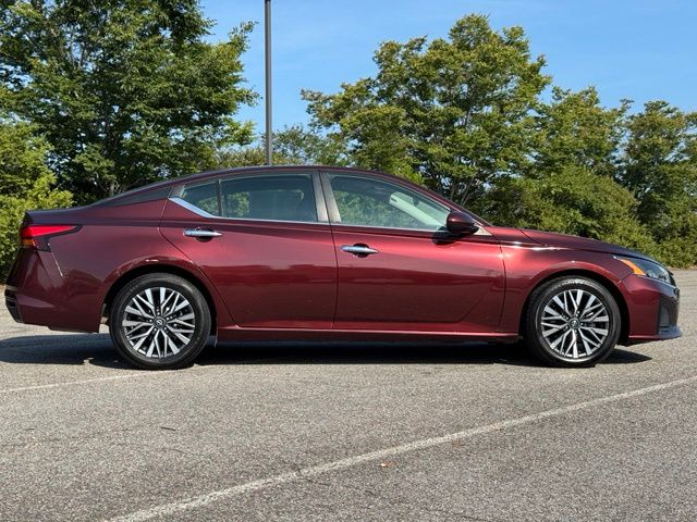 Used 2023 Nissan Altima Sedan