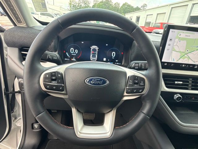2025 Ford Explorer Active:B02485