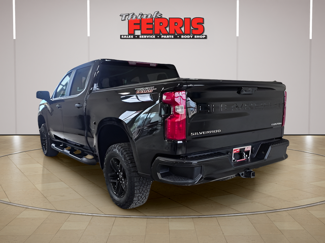 View vehicle photo 3