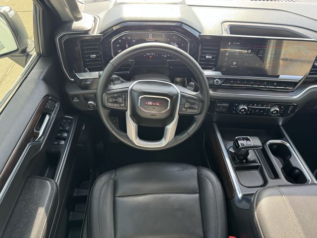 2023 GMC Sierra 1500 SLT - 9