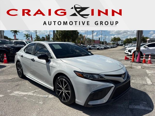 2024 Toyota Camry SE