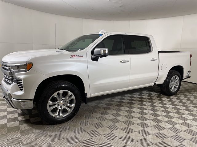 2025 Chevrolet Silverado 1500 LTZ 5