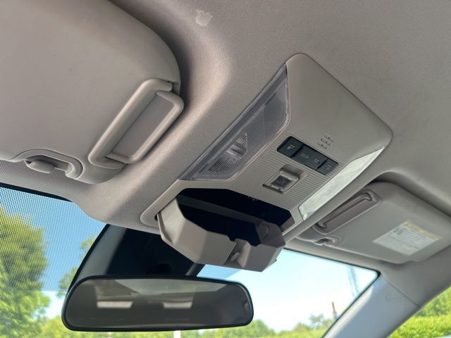 2023 Toyota RAV4 XLE - Photo 33