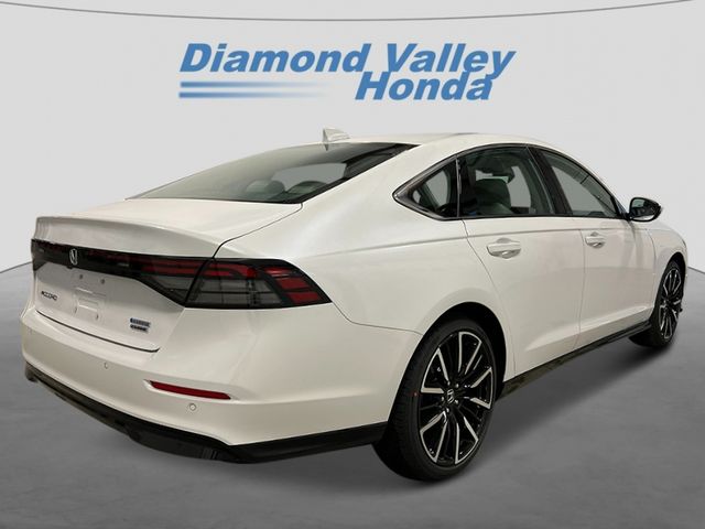 2025 Honda Accord Hybrid Touring 3