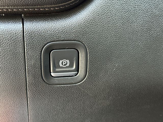 Used 2020 Red Chevrolet RST image 22