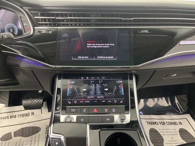 2022 Audi Q8 55 Premium Plus 25