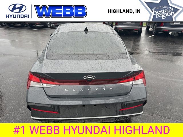 Used 2024 Gray Hyundai SEL image 19