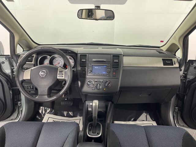 2011 Nissan Versa 1.8 SL 40