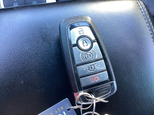 Used Car 2023 Ford Explorer  Xlt For Sale Under $30,000 In San Antonio, Texas