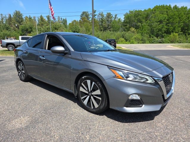 2022 Nissan Altima 2.5 SV FWD