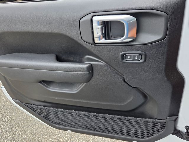 Used 2025 Jeep Wrangler SUV