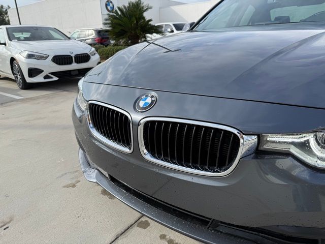 Used 2018 BMW 3 Series 320i with VIN WBA8E1G52JNU89904 for sale in Diberville, MS