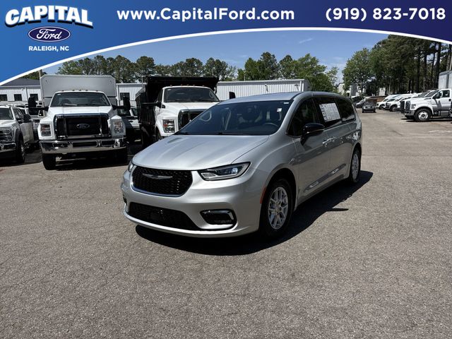 Silver Mist Clearcoat 2024 Chrysler Pacifica Touring L FWD Minivan Front-Wheel Drive 9-Speed Automatic