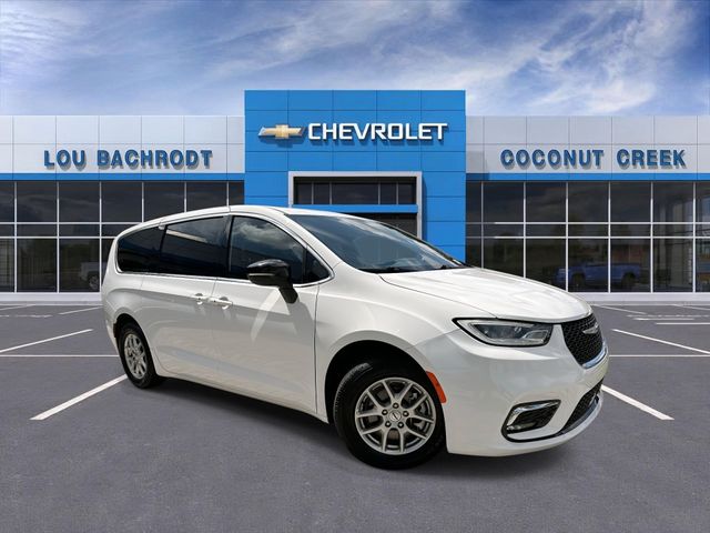 Bright White Clearcoat 2025 Chrysler Pacifica Minivan Front-Wheel Drive 9-Speed Automatic