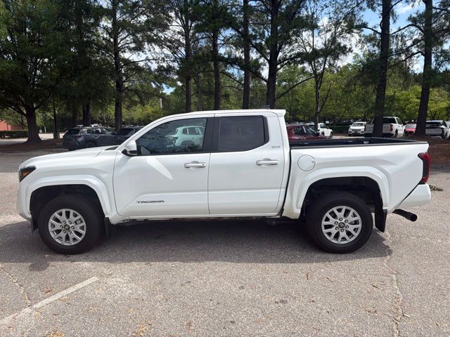 Used 2025 White Toyota SR5 image 2