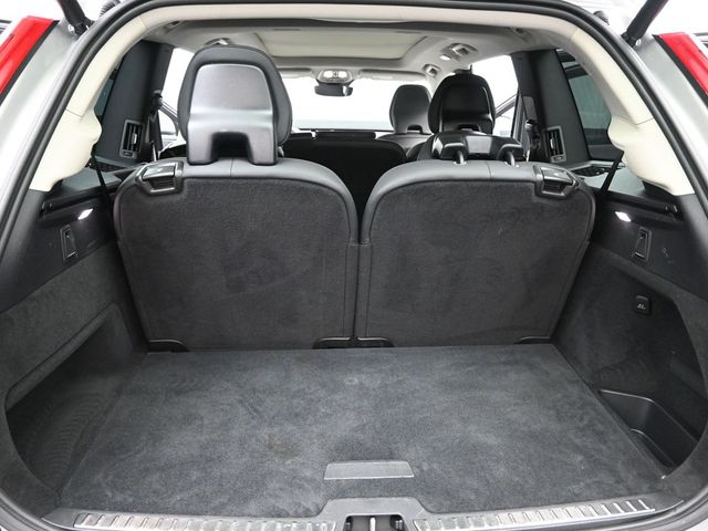 2024 Volvo XC90 B5 Plus photo