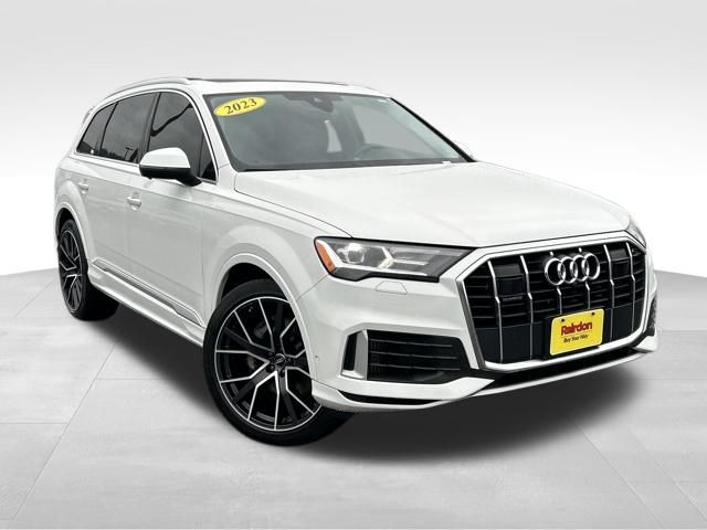 2023 Audi Q7 quattro Premium Plus 55 TFSI
