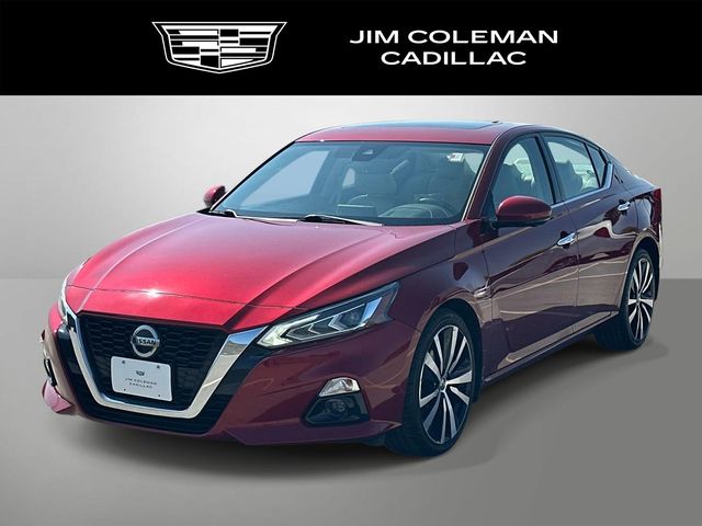 Red (Scarlet) 2019 Nissan Altima Sedan All-Wheel Drive Continuously Variable Transmission