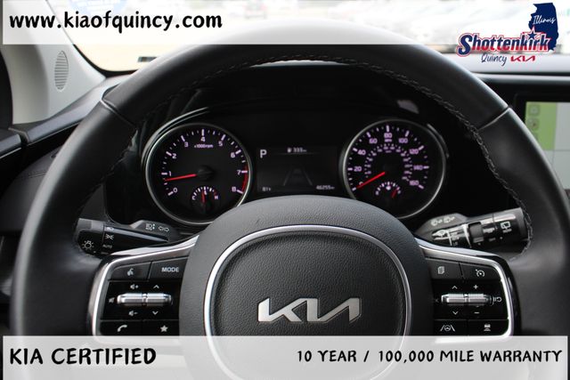Used 2024 Kia Carnival Van