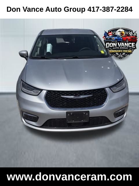 View vehicle photo 2