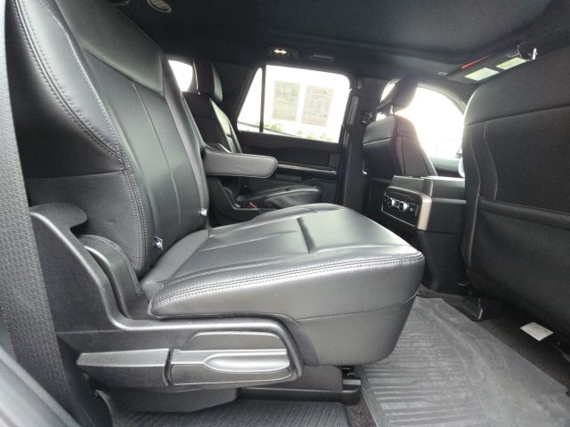 2021 Ford Expedition XLT:168632A