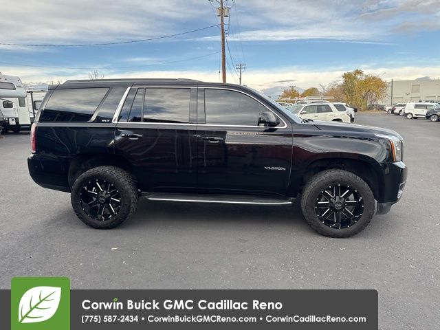 2017 GMC Yukon SLT 32