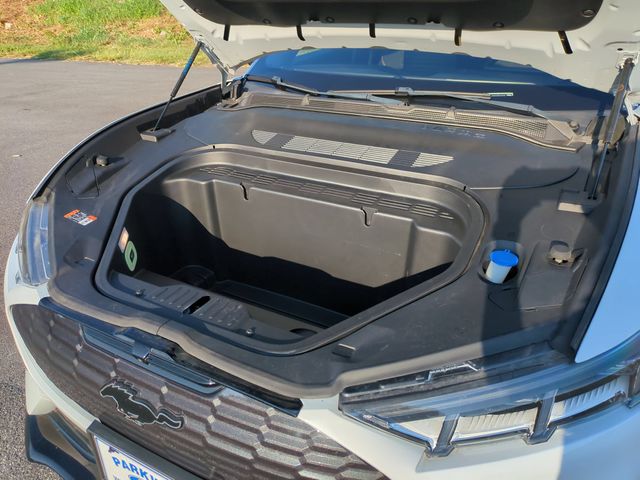 Used 2023 White Ford GT image 37