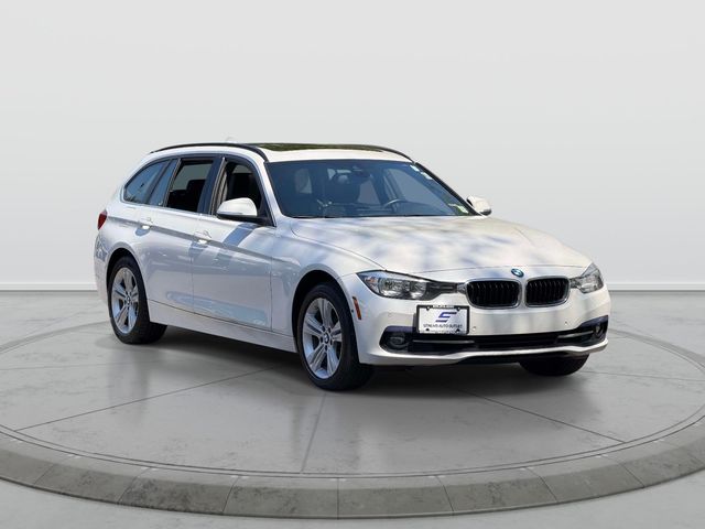 2017 BMW 3 Series 330i xDrive Sports Wagon's photo