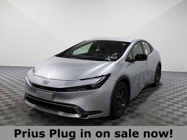 2026 Toyota Prius SE's photo
