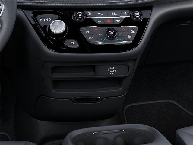 New 2026 Chrysler Pacifica Select For Sale in East Hanover, NJ