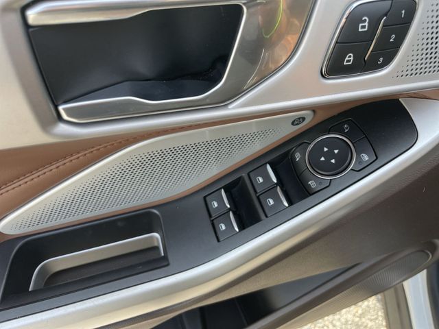 Used 2022 White Ford King Ranch image 13
