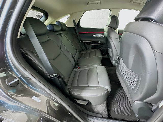 Thumbnail: 2026 Genesis GV70 - 27