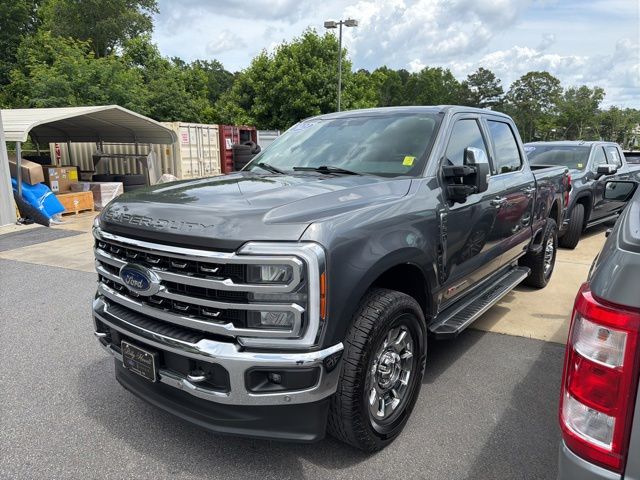 2023 Ford F-350SD Lariat