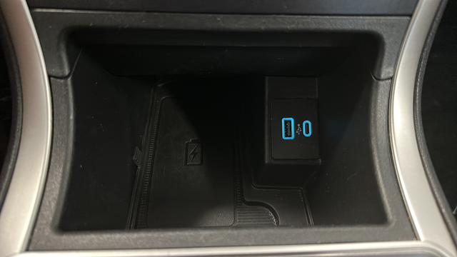 Used 2024 Black Metallic Ford SEL image 29