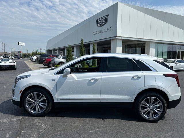 Crystal White Tricoat 2026 Cadillac XT5 SUV / Crossover Front-Wheel Drive 9-Speed Automatic