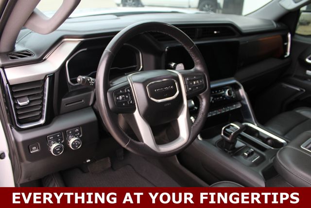 Used 2022 Silver GMC Denali image 2