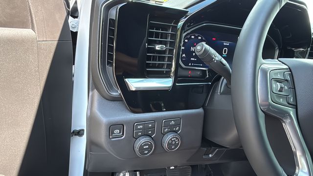 Used 2026 White Chevrolet LT Trail Boss image 21