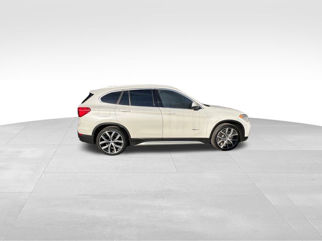 2017 BMW X1 xDrive28i 10