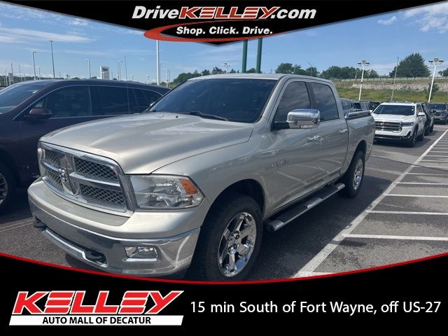 Light Graystone Pearlcoat 2009 Dodge RAM 1500 Laramie Crew Cab 4WD Pickup Truck Four-Wheel Drive 5-Speed Automatic