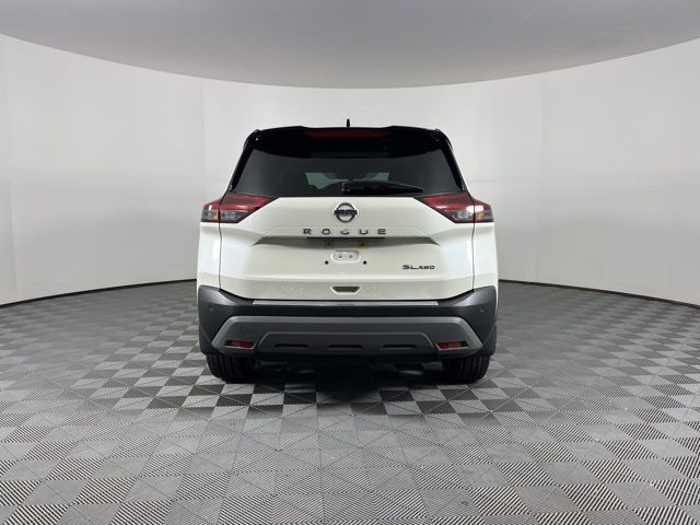 2021 Nissan Rogue SL 8